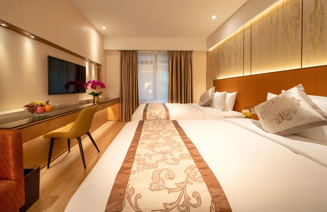 Hotel Golden Dragon-1